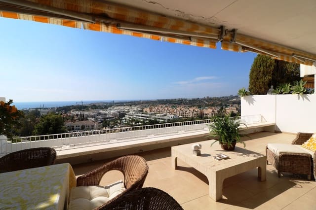 2 bedroom Apartment for sale in Marbella with pool garage - € 1,400,000 (Ref: 9540401)