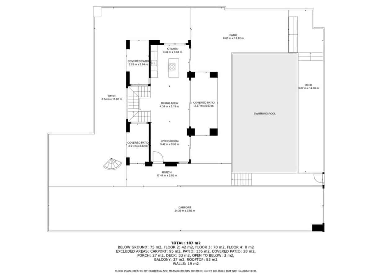 Chalet de 3 habitaciones en Estepona en venta con piscina - 1.400.000 € (Ref: 9540403)