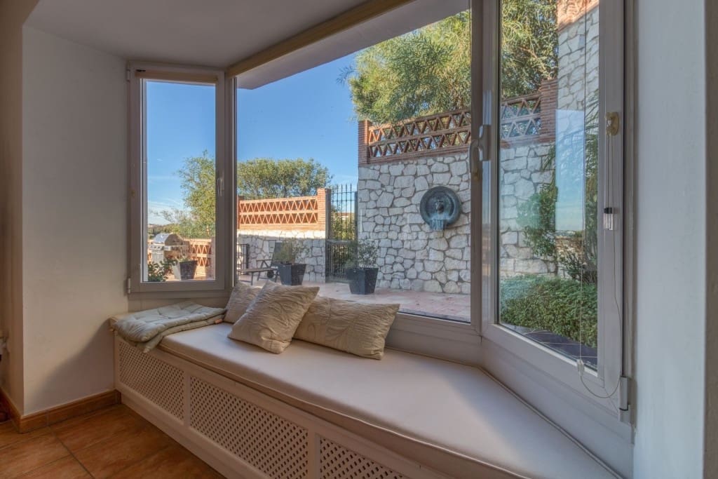 Chalet de 4 habitaciones en Mijas en venta con piscina garaje - 1.395.000 € (Ref: 9540406)