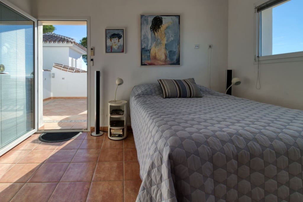 Chalet de 4 habitaciones en Mijas en venta con piscina garaje - 1.395.000 € (Ref: 9540406)
