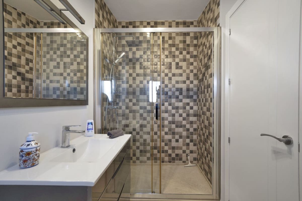 4 bedroom Villa for sale in San Pedro de Alcantara with pool garage - € 1,400,000 (Ref: 9540407)