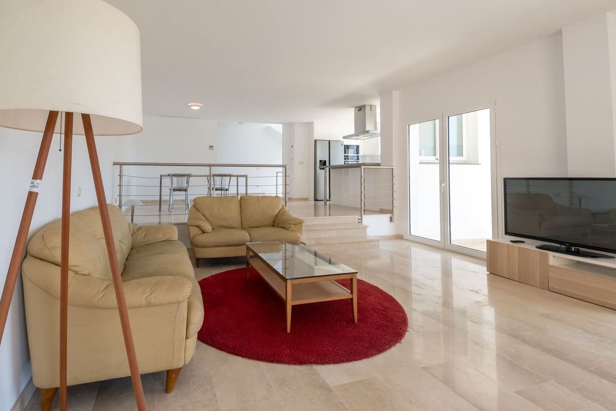 5 bedroom Villa for sale in Benahavis with pool garage - € 1,400,000 (Ref: 9540408)