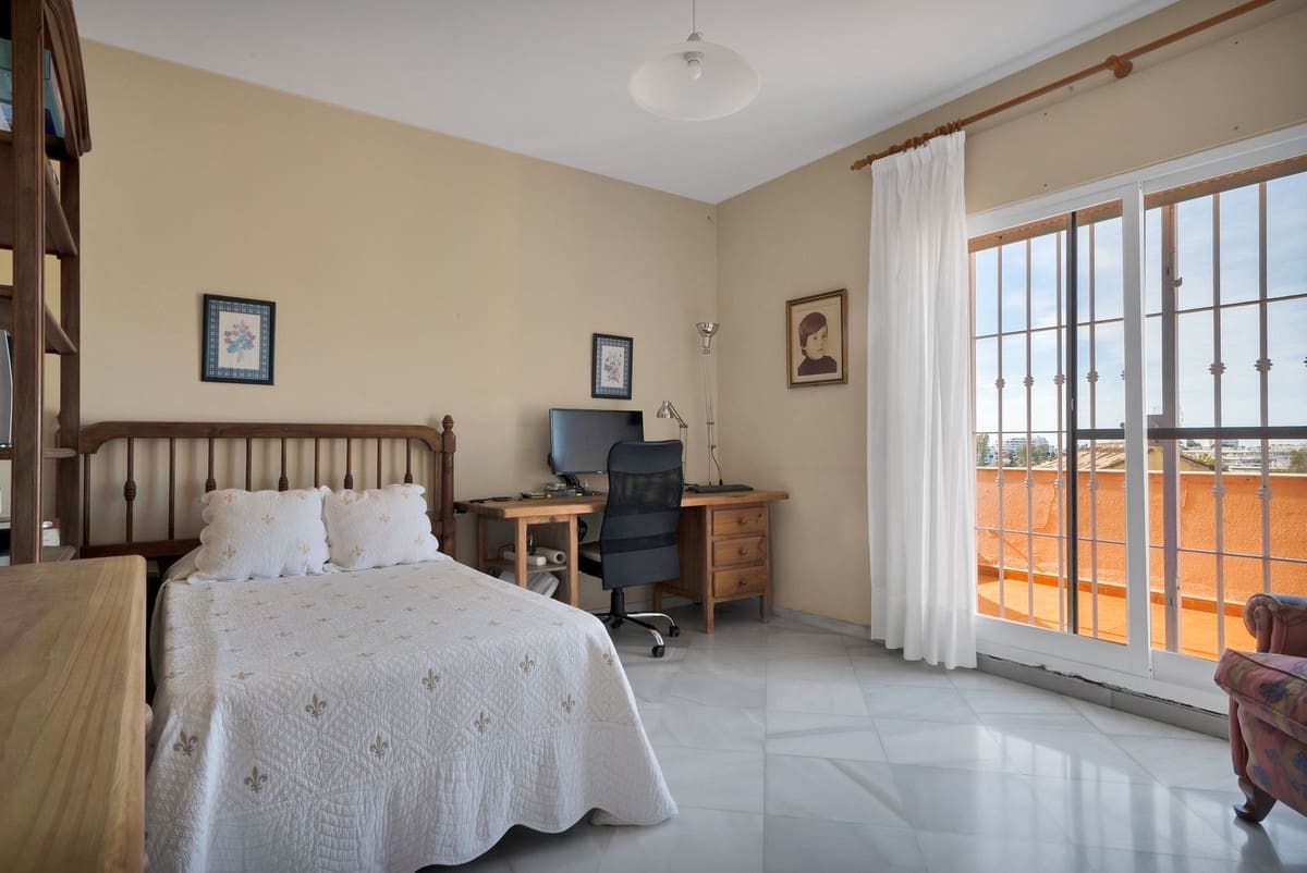 6 soveværelse Villa til salg i San Pedro de Alcantara med swimmingpool garage - € 1.400.000 (Ref: 9540409)