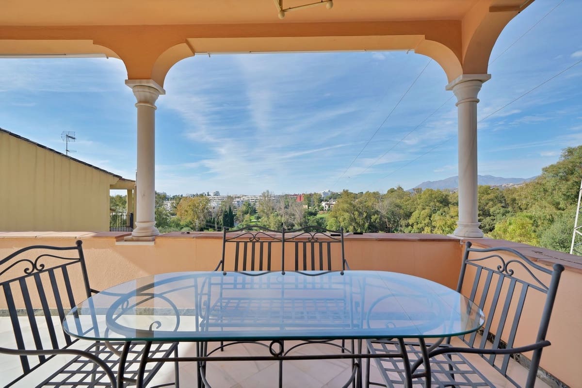 6 chambre Villa/Maison à vendre à San Pedro de Alcantara avec piscine garage - 1 350 000 € (Ref: 9540409)