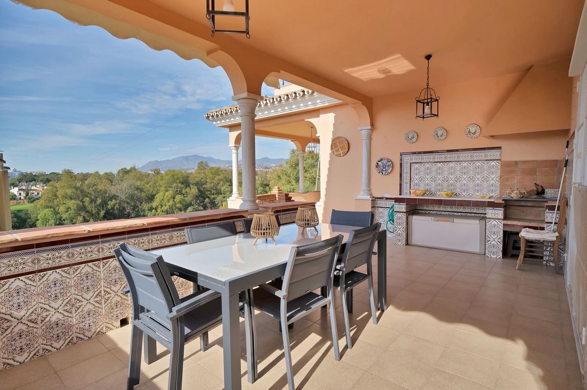 6 chambre Villa/Maison à vendre à San Pedro de Alcantara avec piscine garage - 1 350 000 € (Ref: 9540409)