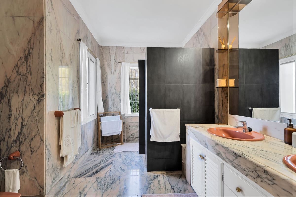 6 chambre Villa/Maison à vendre à San Pedro de Alcantara avec piscine garage - 1 350 000 € (Ref: 9540409)
