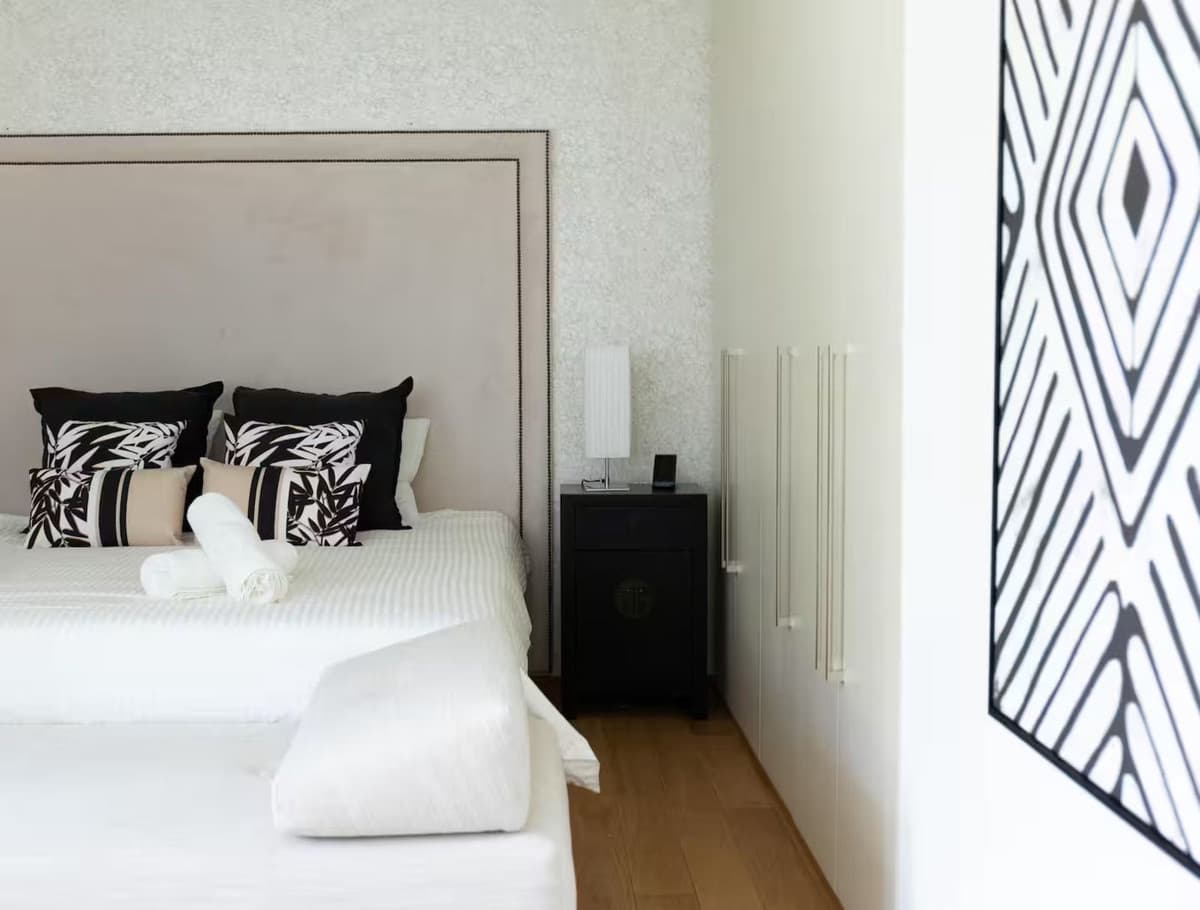 2 bedroom Townhouse for sale in Golden Mile with pool - € 1,400,000 (Ref: 9540410)