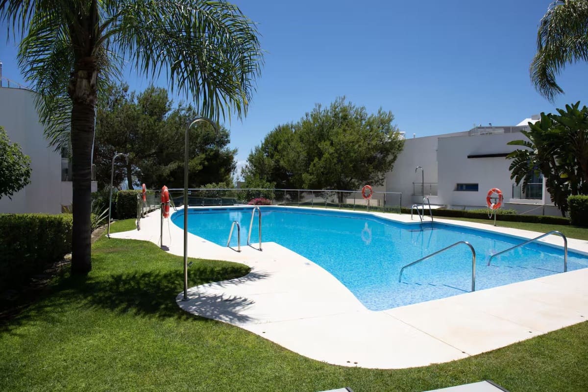 2 bedroom Townhouse for sale in Golden Mile with pool - € 1,400,000 (Ref: 9540410)