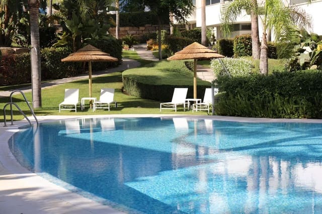 2 soveværelse Byhus til salg i Sierra Blanca, Marbella med swimmingpool - € 1.400.000 (Ref: 9540410)