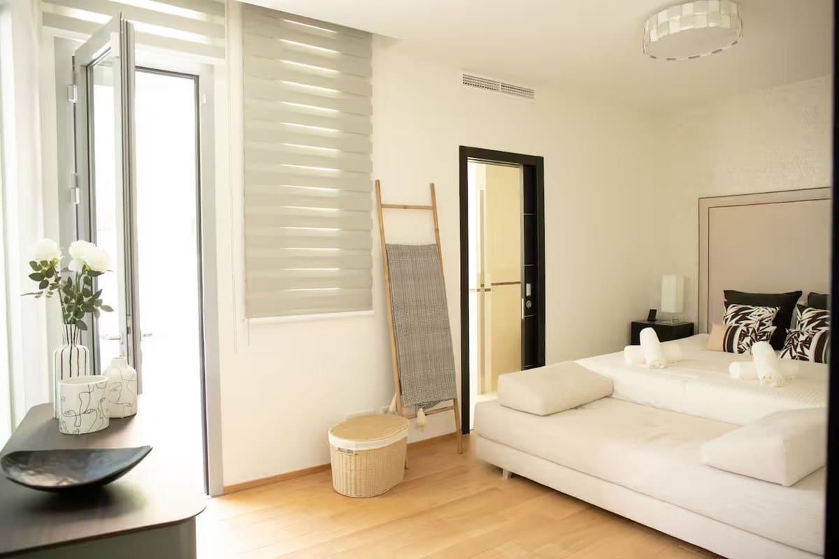 2 bedroom Townhouse for sale in Golden Mile with pool - € 1,400,000 (Ref: 9540410)