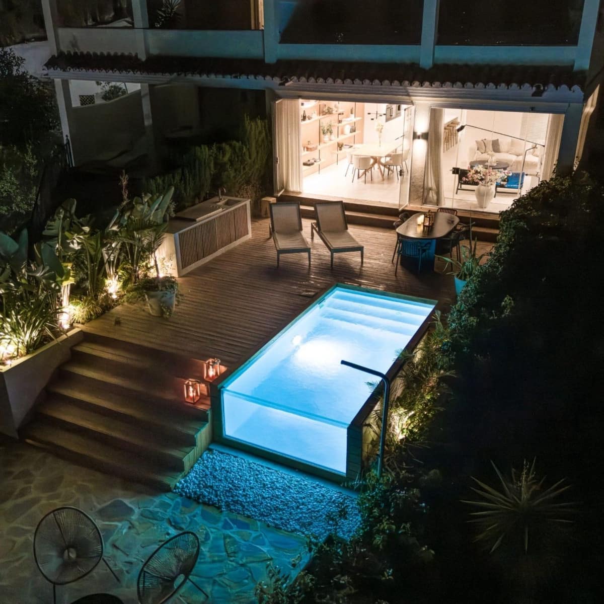 3 soverom Leilighet til salgs i Nueva Andalucia med svømmebasseng garasje - € 1 425 000 (Ref: 9540417)