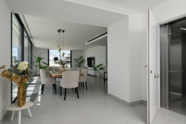 3 quarto Penthouse para venda em Centro ciudad, Fuengirola com piscina garagem - 1 445 000 € (Ref: 9540420)