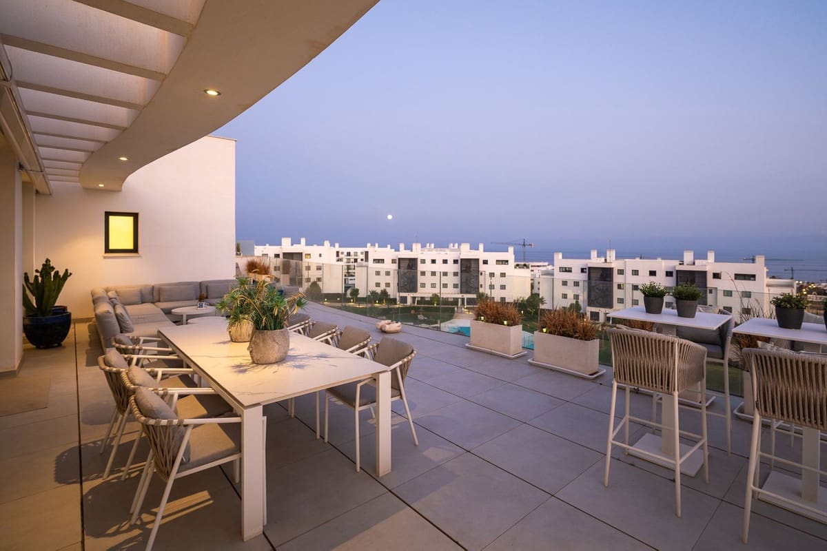 3 quarto Penthouse para venda em Fuengirola com piscina garagem - 1 445 000 € (Ref: 9540420)