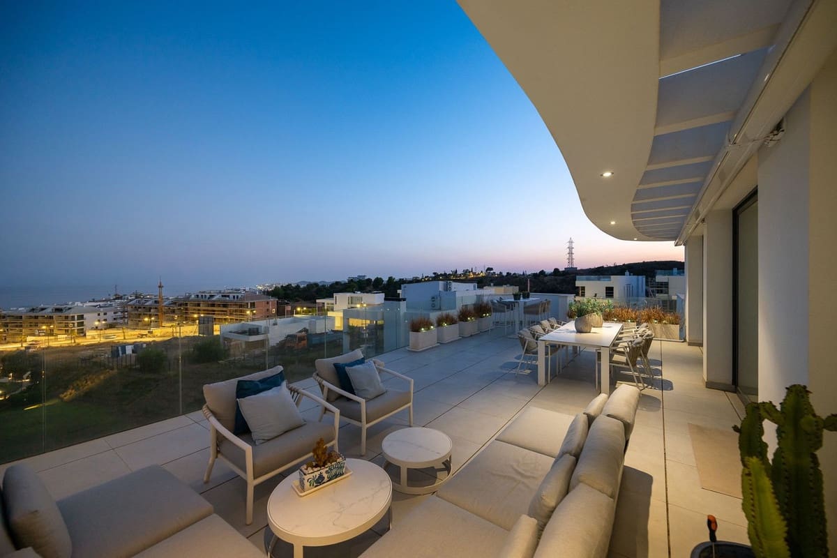 3 quarto Penthouse para venda em Fuengirola com piscina garagem - 1 445 000 € (Ref: 9540420)