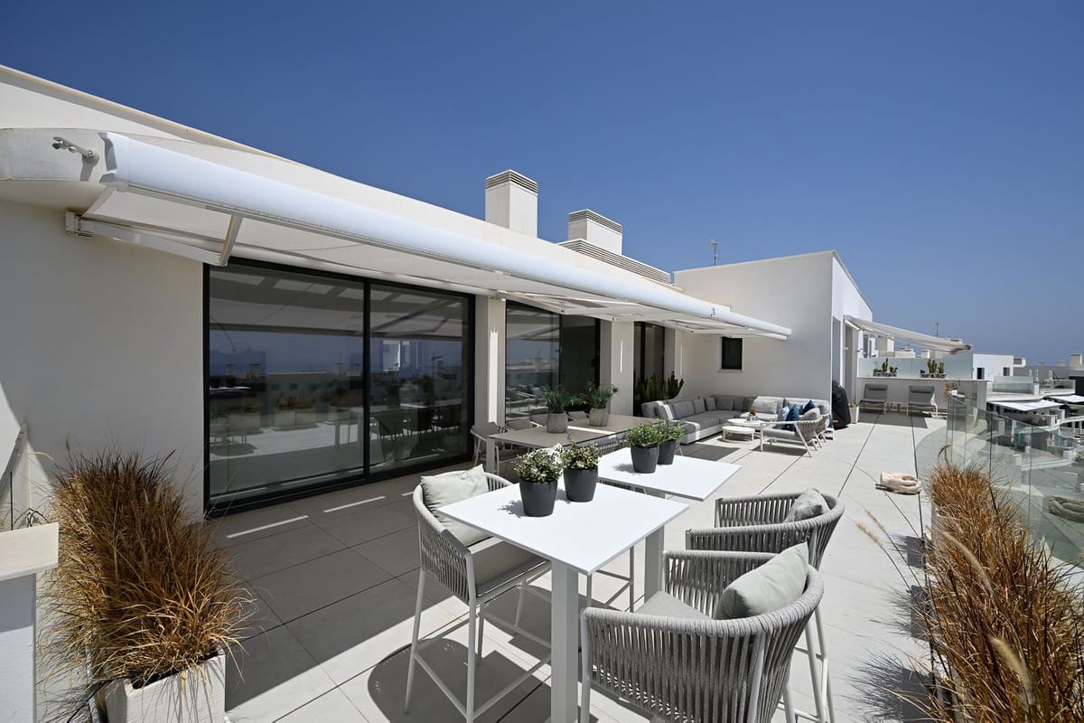 3 quarto Penthouse para venda em Fuengirola com piscina garagem - 1 445 000 € (Ref: 9540420)