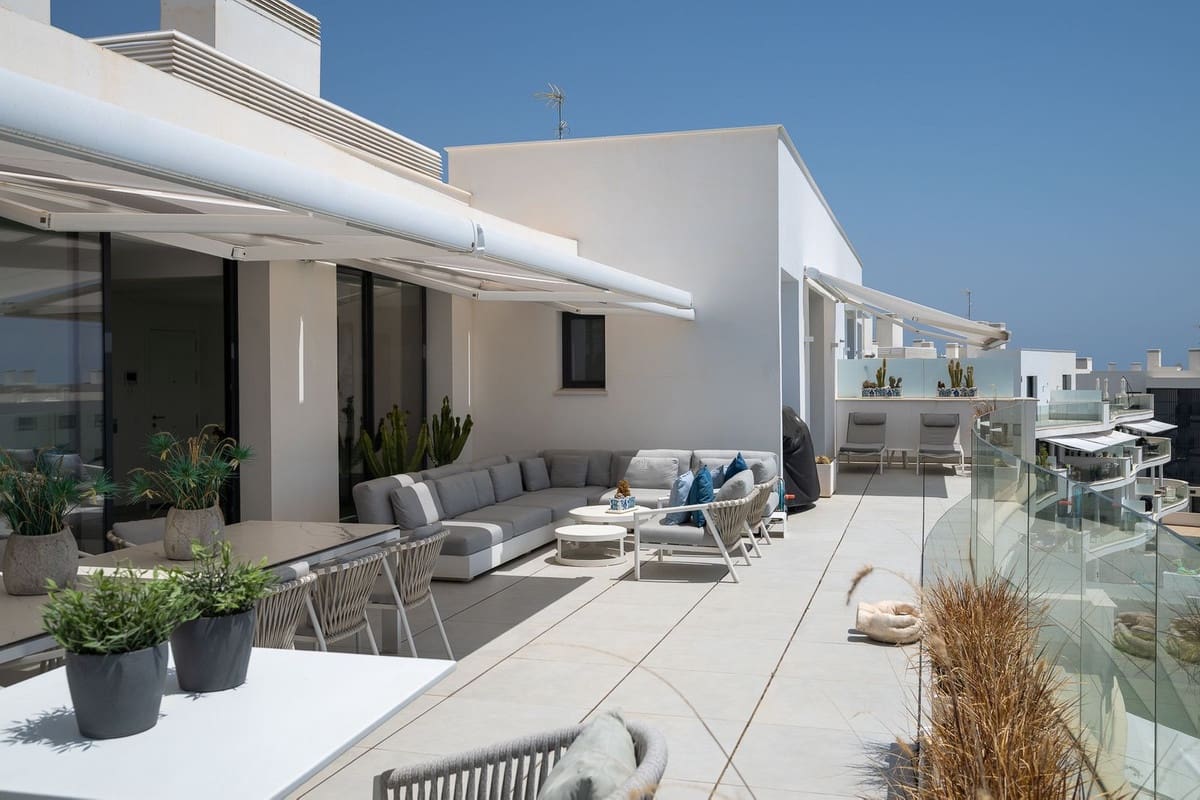 3 quarto Penthouse para venda em Fuengirola com piscina garagem - 1 445 000 € (Ref: 9540420)