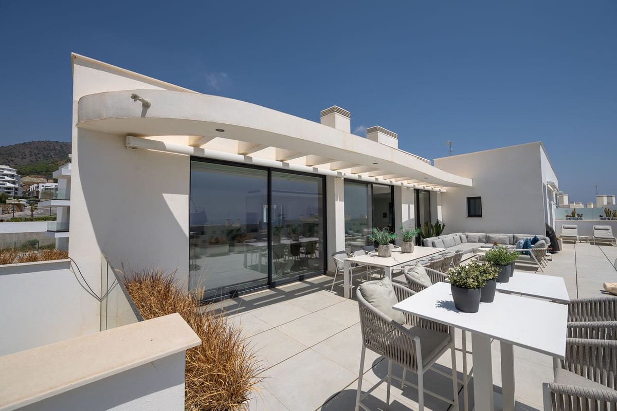 3 quarto Penthouse para venda em Fuengirola com piscina garagem - 1 445 000 € (Ref: 9540420)