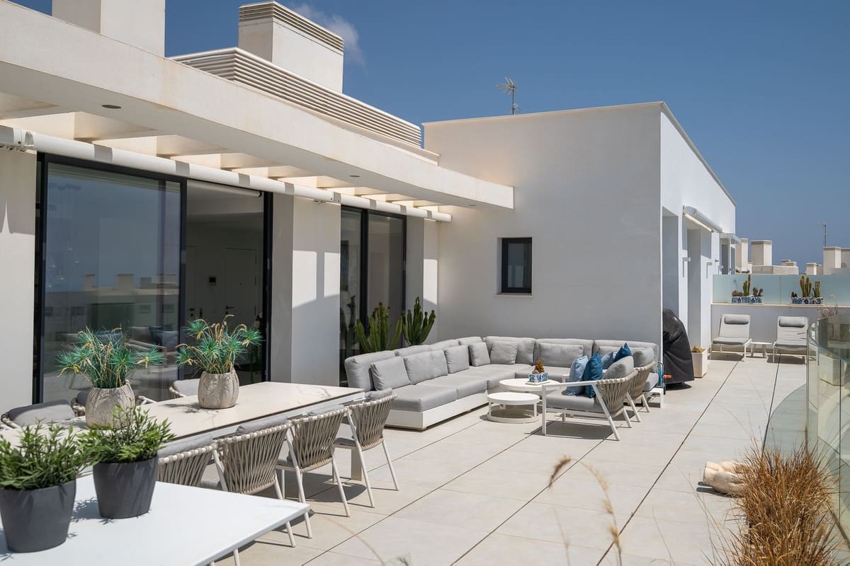 3 quarto Penthouse para venda em Fuengirola com piscina garagem - 1 445 000 € (Ref: 9540420)