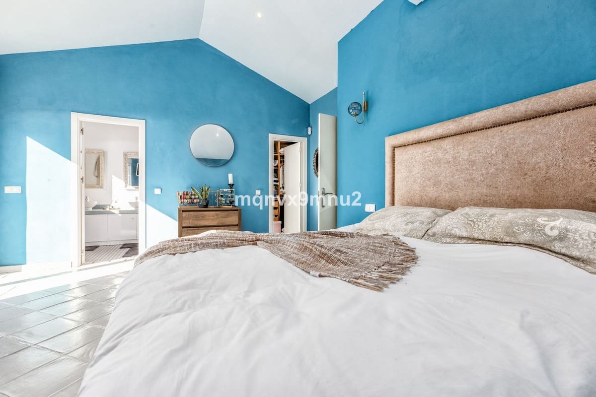 5 Zimmer Villa zu verkaufen in La Cala de Mijas mit Pool Garage - 1.449.950 € (Ref: 9540423)