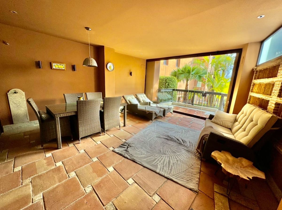 Apartamento de 3 habitaciones en San Pedro de Alcantara en venta con piscina - 1.450.000 € (Ref: 9540424)