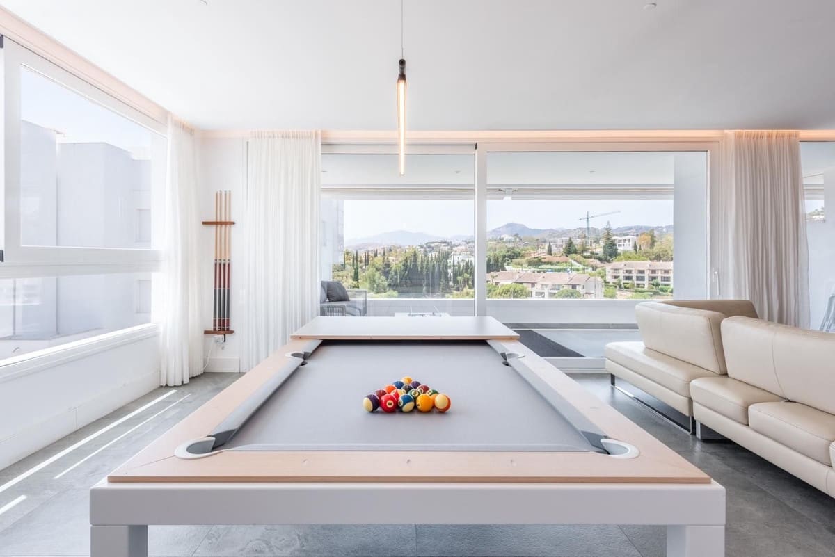 3 sovrum Takvåning till salu i La Quinta med pool garage - 1 450 000 € (Ref: 9540425)