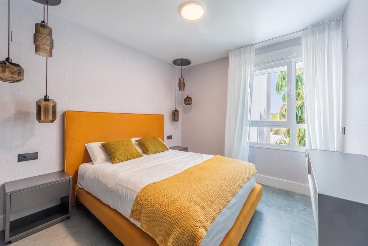 3 sovrum Takvåning till salu i La Quinta med pool garage - 1 450 000 € (Ref: 9540425)