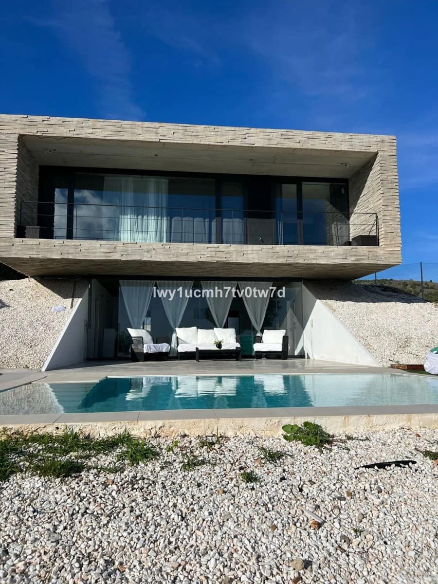 4 soveværelse Villa til salg i Benalmadena med swimmingpool garage - € 1.450.000 (Ref: 9540429)