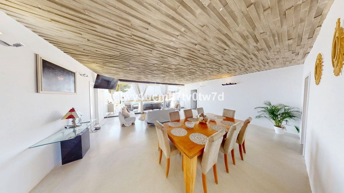 4 soveværelse Villa til salg i Benalmadena med swimmingpool garage - € 1.450.000 (Ref: 9540429)