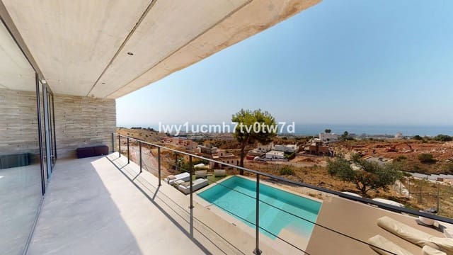 4 Zimmer Villa zu verkaufen in Montealto - Monterrey, Benalmádena mit Pool Garage - 1.390.000 € (Ref: 9540429)