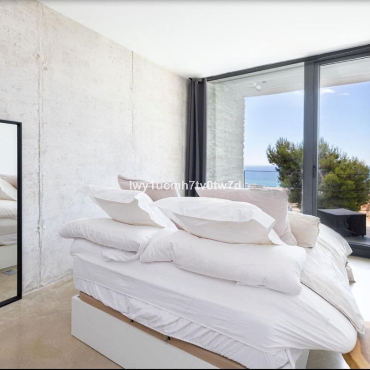 4 sovrum Villa till salu i Benalmadena med pool garage - 1 300 000 € (Ref: 9540429)