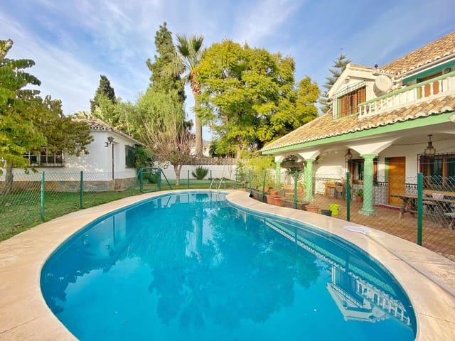 5 Zimmer Villa zu verkaufen in Marbella mit Pool Garage - 1.459.500 € (Ref: 9540434)