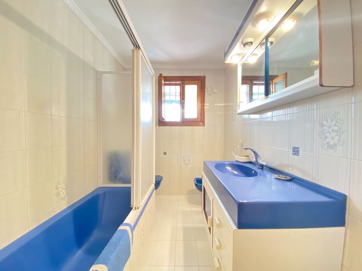 5 Zimmer Villa zu verkaufen in Marbella mit Pool Garage - 1.459.500 € (Ref: 9540434)