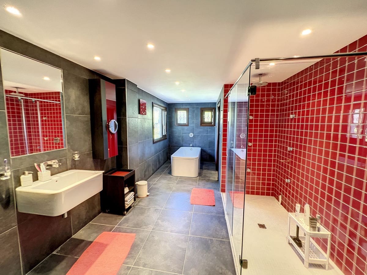 4 Zimmer Villa zu verkaufen in Mijas mit Pool - 1.475.000 € (Ref: 9540439)