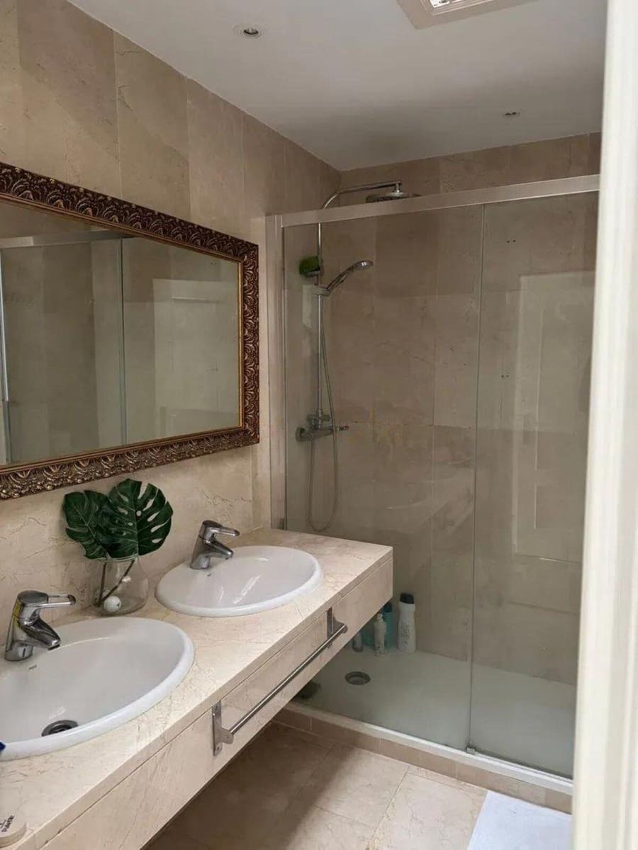 3 sovrum Semi-fristående Villa till salu i San Pedro de Alcantara med pool garage - 1 475 000 € (Ref: 9540440)