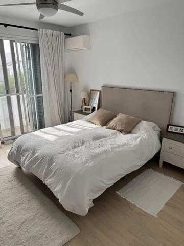 3 soverom Kjedet enebolig til salgs i San Pedro de Alcántara Pueblo, Marbella med svømmebasseng garasje - € 1 475 000 (Ref: 9540440)