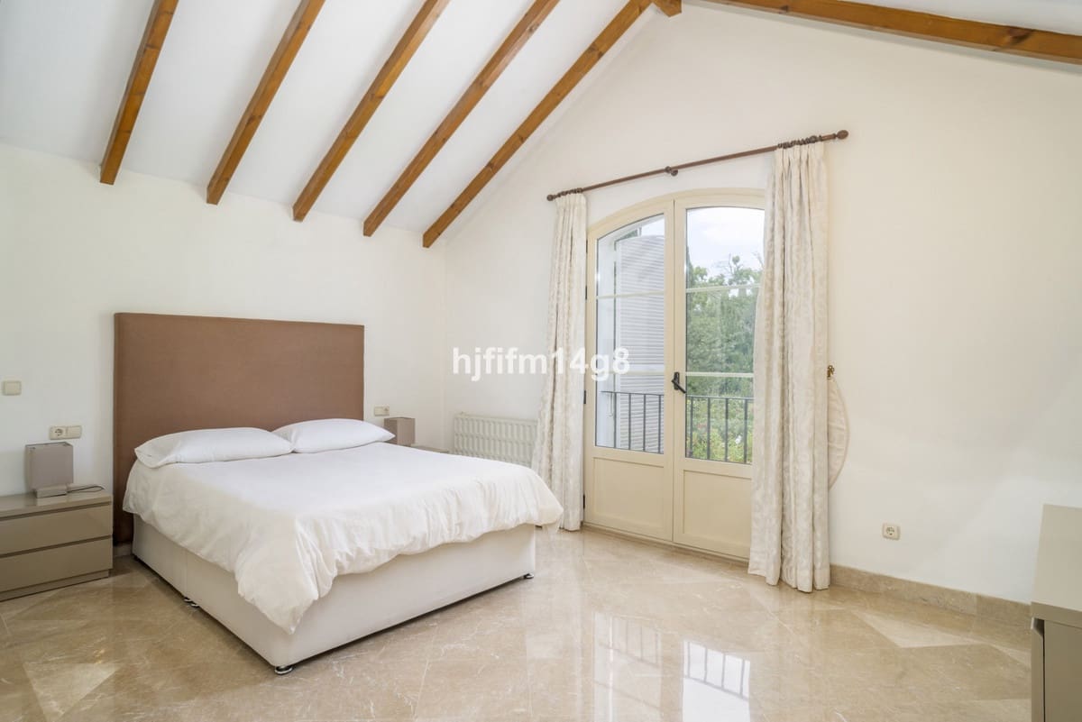 3 Zimmer Haus zu verkaufen in Nueva Andalucia mit Pool - 1.475.000 € (Ref: 9540441)