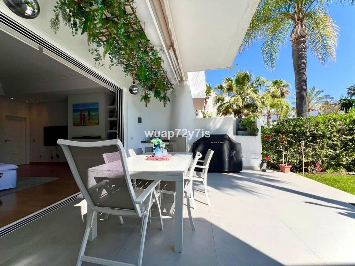 4 camera da letto Casa in vendita in Estepona con piscina - 1.475.000 € (Rif: 9540442)