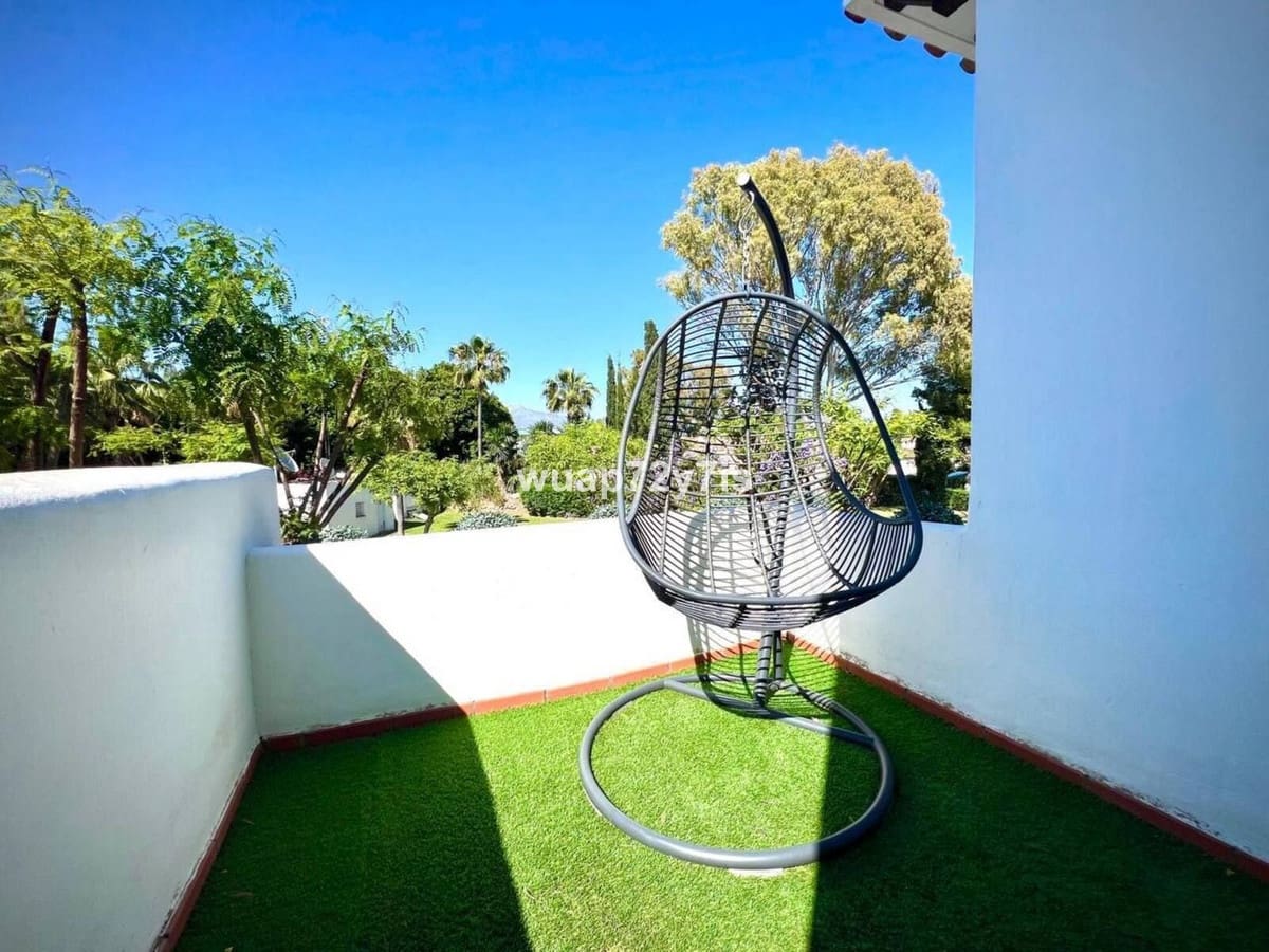 4 camera da letto Casa in vendita in Estepona con piscina - 1.475.000 € (Rif: 9540442)