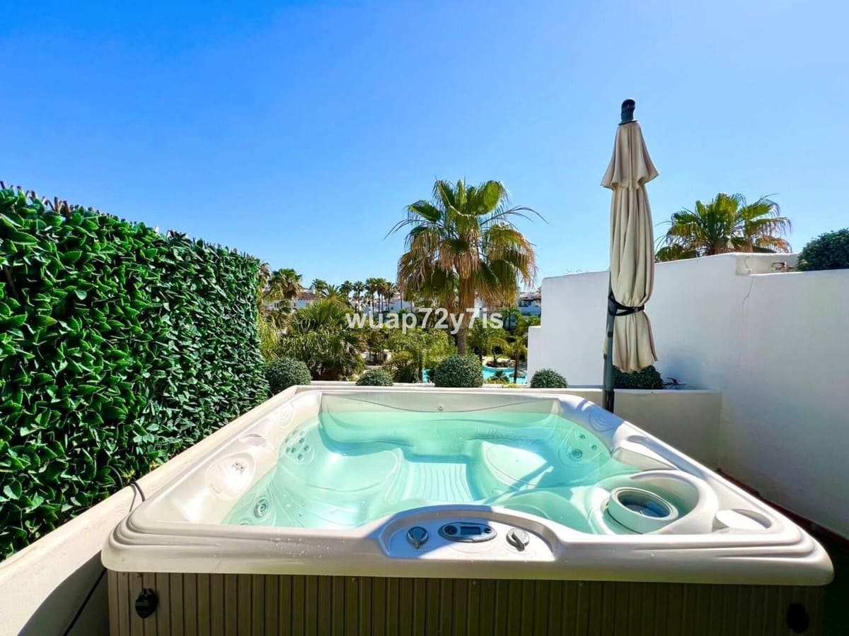 4 camera da letto Casa in vendita in Estepona con piscina - 1.475.000 € (Rif: 9540442)