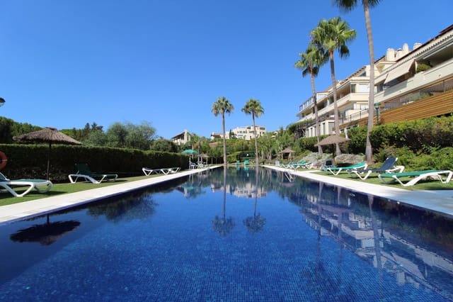 3 quarto Apartamento para venda em Sierra Blanca, Marbella com piscina - 1 485 000 € (Ref: 9540444)