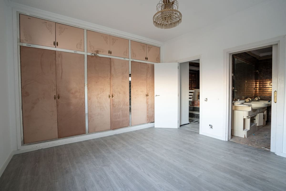 6 slaapkamer Villa te koop in Benalmadena met zwembad - € 1.490.000 (Ref: 9540447)