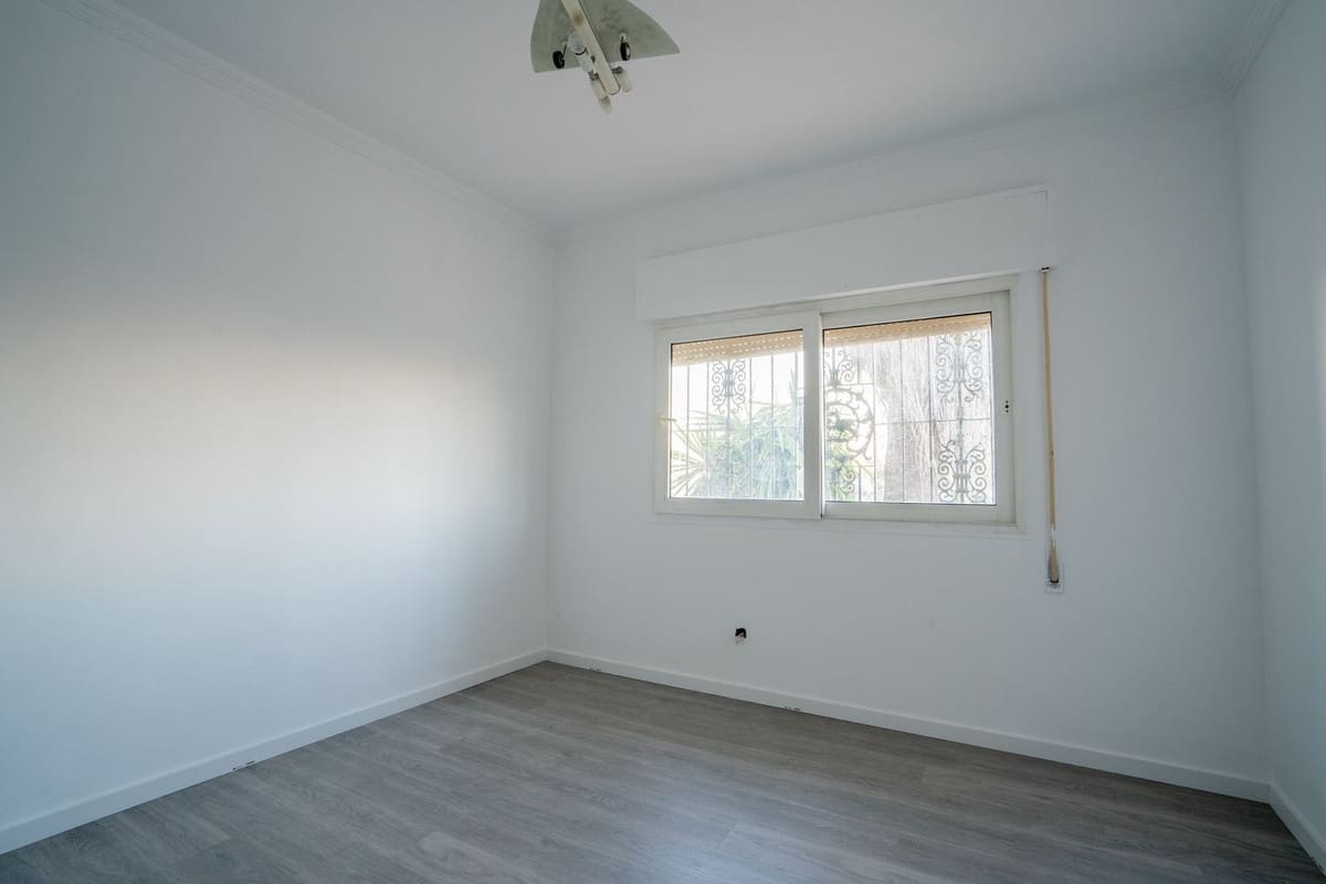 6 slaapkamer Villa te koop in Benalmadena met zwembad - € 1.490.000 (Ref: 9540447)