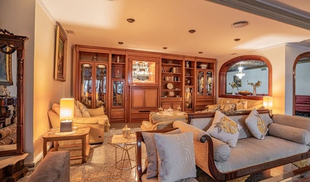 6 slaapkamer Villa te koop in Montealto - Monterrey, Benalmádena met zwembad - € 1.490.000 (Ref: 9540447)