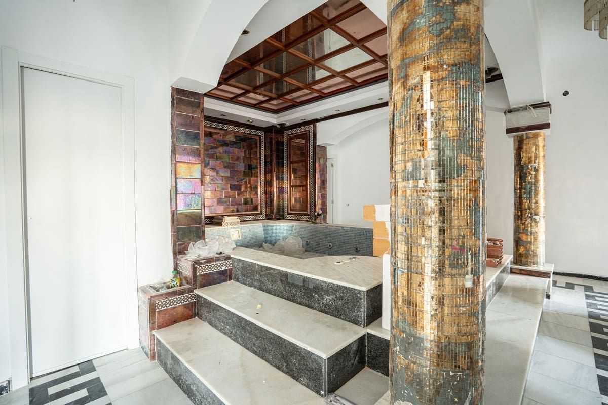 6 slaapkamer Villa te koop in Benalmadena met zwembad - € 1.490.000 (Ref: 9540447)