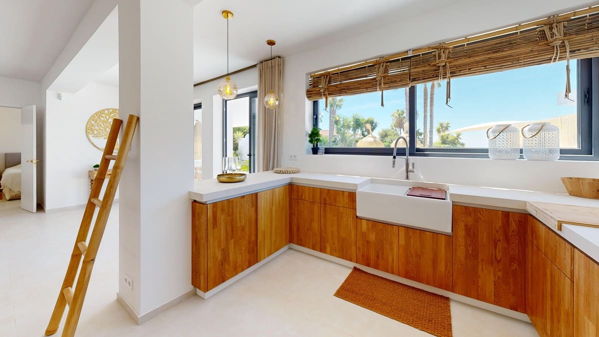 3 sypialnia Willa na sprzedaż w Estepona z basenem - 1 395 000 € (Ref: 9540450)