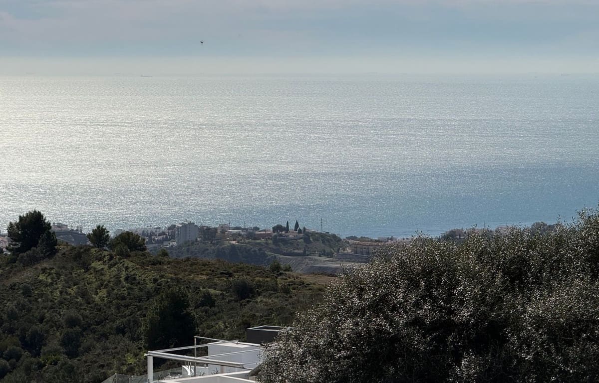 4 bedroom Villa for sale in Mijas with pool - € 1,495,000 (Ref: 9540452)