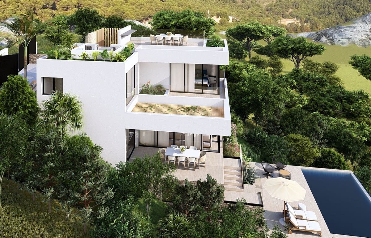 4 bedroom Villa for sale in Mijas with pool - € 1,495,000 (Ref: 9540452)