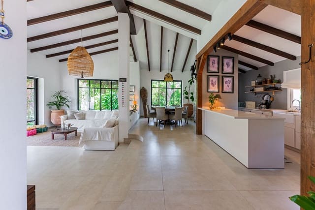 4 camera da letto Villa in vendita in Nueva Atalaya, Estepona con garage - 1.495.000 € (Rif: 9540453)