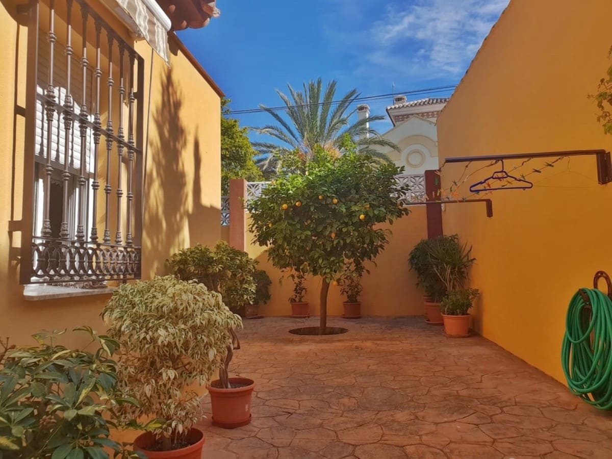 5 soveværelse Villa til salg i Nueva Andalucia med swimmingpool garage - € 1.495.000 (Ref: 9540454)