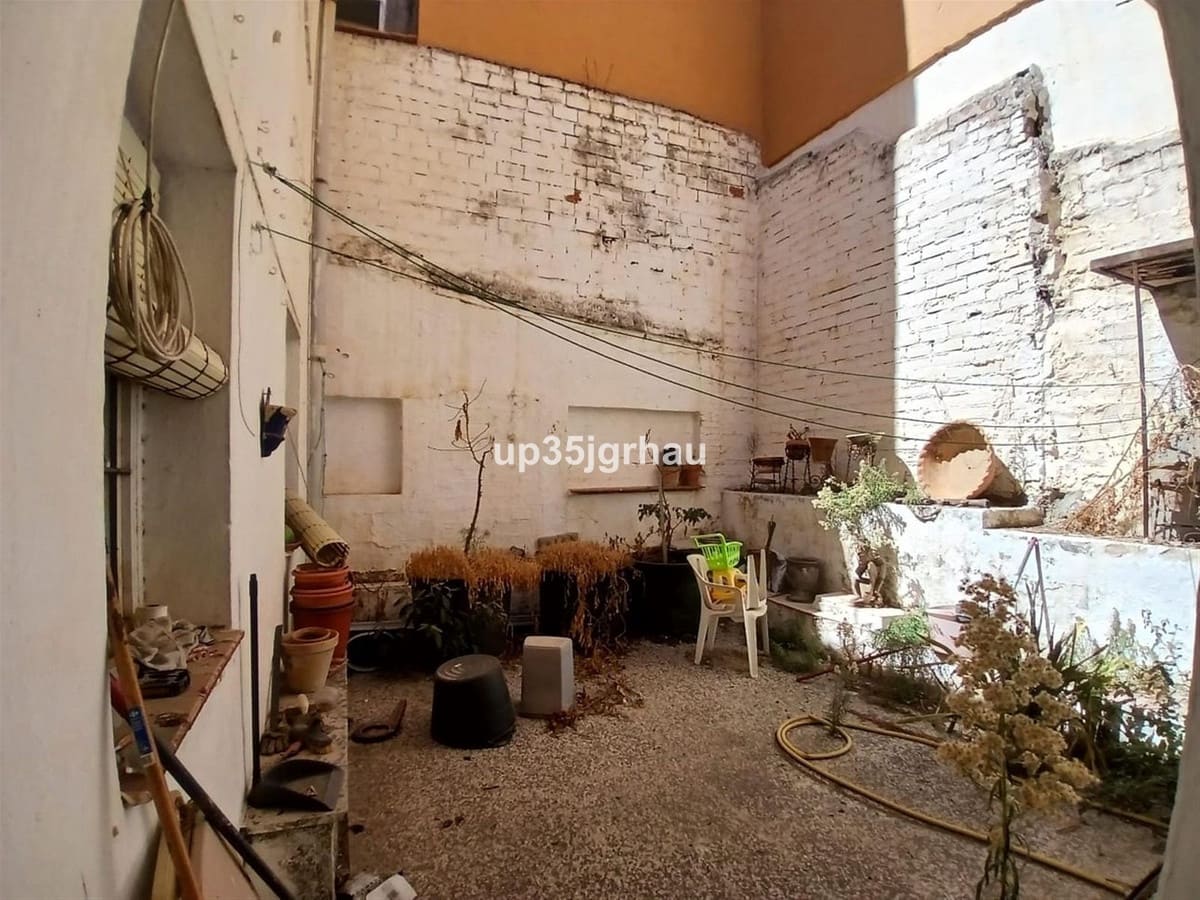 5 quarto Moradia para venda em Estepona - 1 495 000 € (Ref: 9540457)